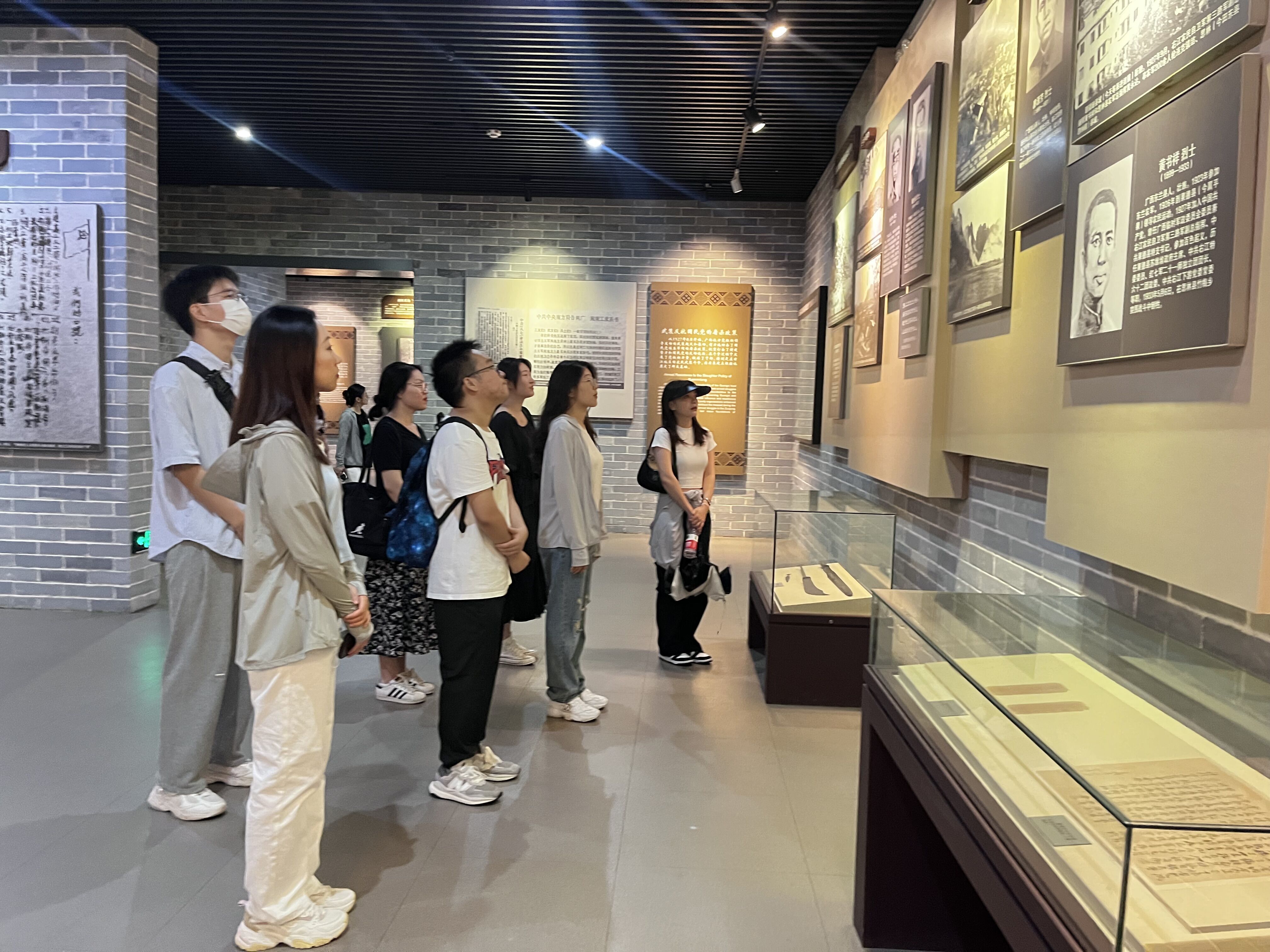 图片3小.jpg