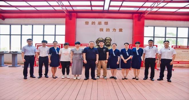 4合影-tuya.jpg